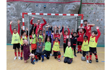 Lundi 25/10 : U 8 entrainement gymnase 